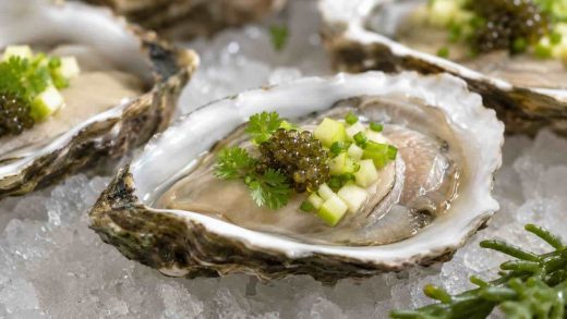 Caviar&#x20;d&amp;&#x23;8217&#x3B;escargot,&#x20;hu&#x00EE;tre&#x20;de&#x20;Leucate&#x20;et&#x20;pomme&#x20;verte&#x20;&#x3A;&#x20;la&#x20;recette